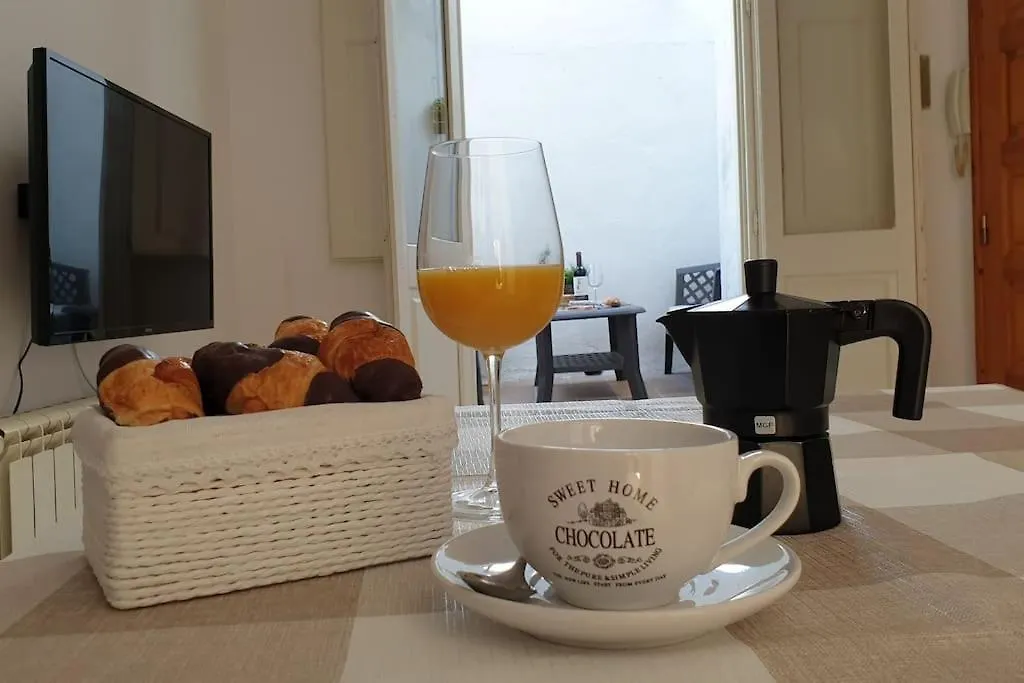 아파트 Casa Ramona Apartamento De Pueblo Con Patio En El Centro De Sant Joan 산트 존 데 레 아벤드세스