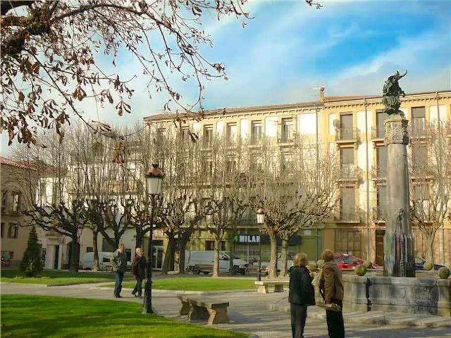 Casa Ramona Apartamento De Pueblo Con Patio En El Centro De Sant Joan Sant Joan de les Abadesses